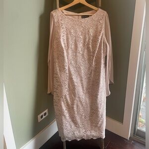 Jessica Howard Knee Length Lace Dress